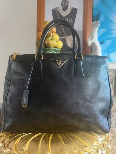 Prada saffiano shoulder bag - saffiano,