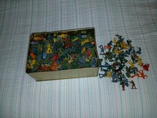 Airfix Plastic Toy Soldiers 1/72 Scale ? ( 1" Tall approx )  - MIXED , 740 appx.