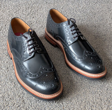 Grenson Archie Black Calf Leather Brogues Mens UK 9G - Right heel separation