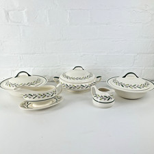 Royal Doulton 'Almond Willow' Dinner Service/Crockery Bundle #254