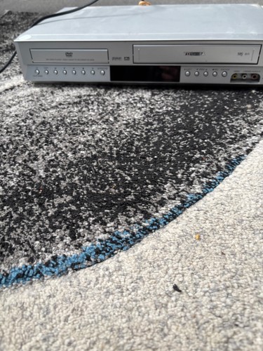Toshiba dvd vhs combo - toshiba, no