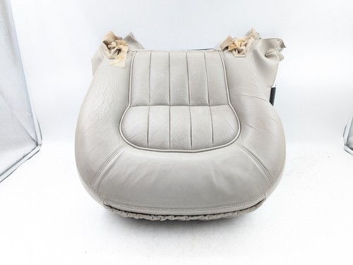 Lower bottom right seat - bottom, cover