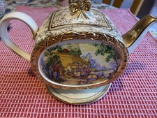 Crinoline Lady Sadler Teapot