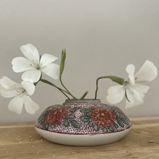 Antique Vintage Decorative ink pot Asian Design Red & Green Flower Pattern.
