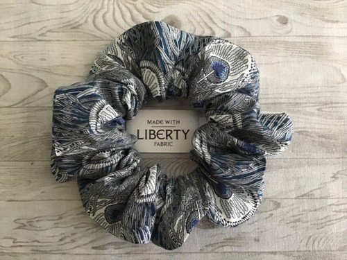Liberty london hera peacock - london,