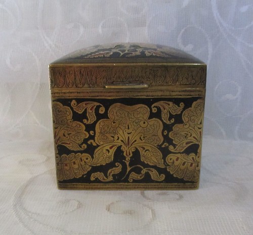Vintage antique decorative - /,