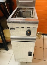 Lincat Single LPG Gas Fryer With Caster Wheels