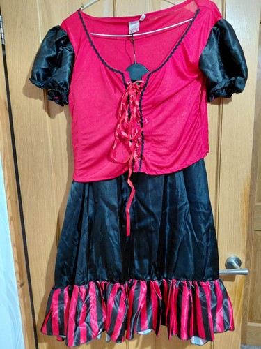 Burlesque blouse skirt large - burlesque,