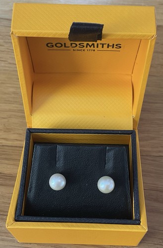 Goldsmiths freshwater pearls - goldsmiths,