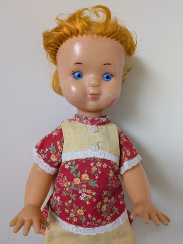 Vintage 1980 retro doll - retro,