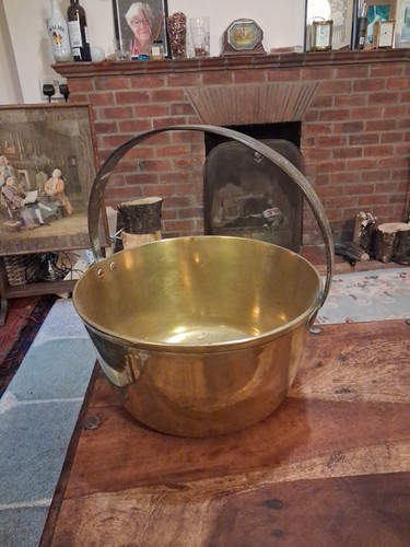 Large brass jam - large, with