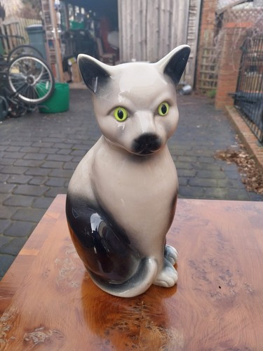 Pottery figurine cat - of,