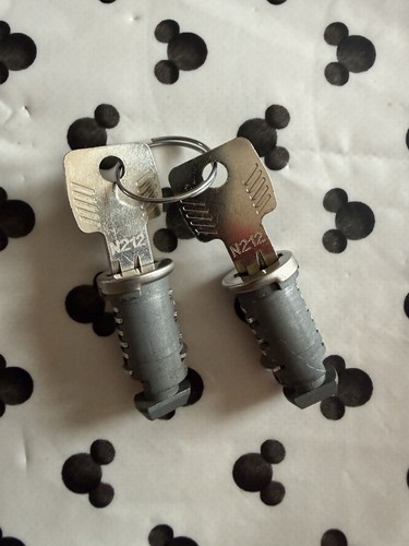 Thule n212 keys - 2, &