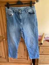 Ladies M & S Cropped trousers