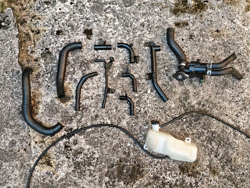 Yamaha fzs600 coolant pipes - yamaha,