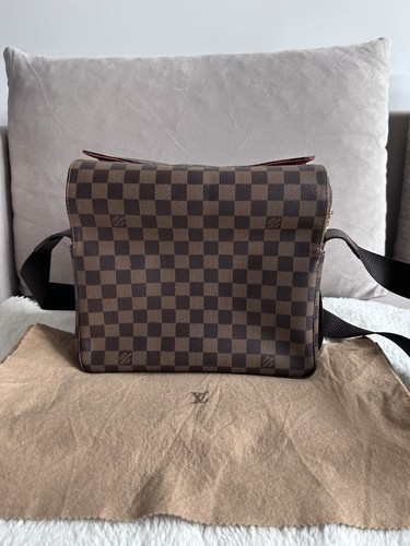 Louis vuitton damier - louis, ebene