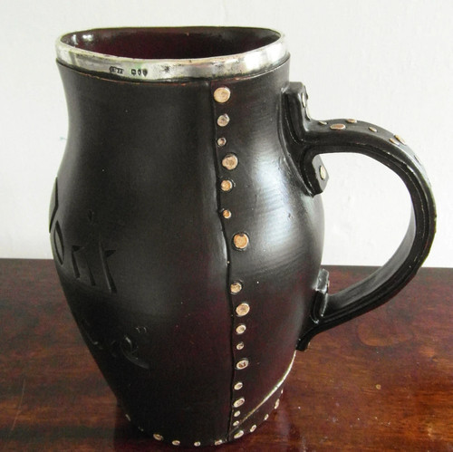 Doulton lambeth black - a,