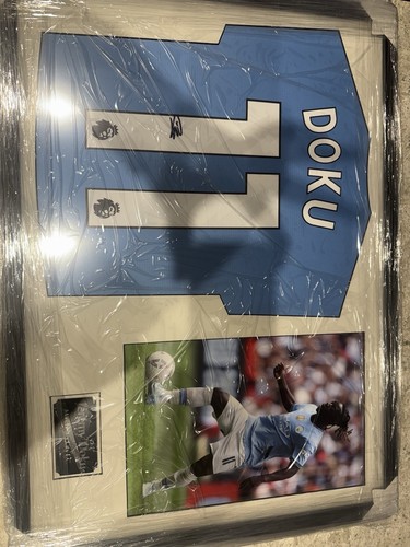 Jérémy doku signed - doku, football