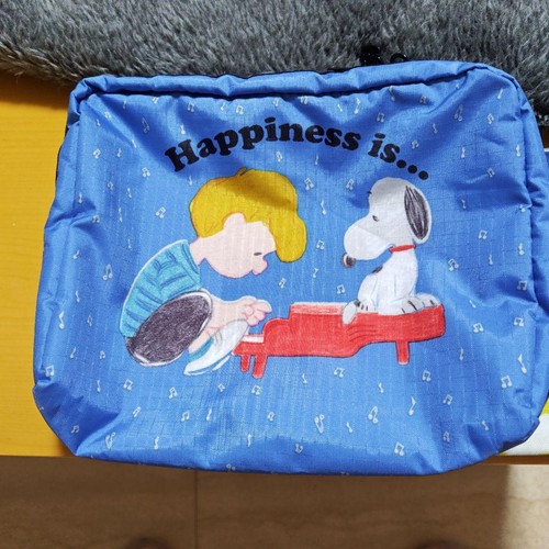 Lesportsac snoopy pouch - lesportsac,