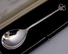 ENGLISH BRITANNIA SOLID SILVER QUEEN ELIZABETH SILVER JUBILEE JAM SPOON 1977