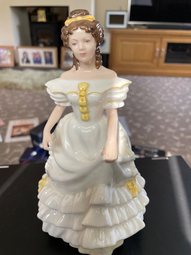 Royal doulton china - china, lady