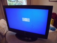 technika 32 inch tv WITH REMOTE CONTROL