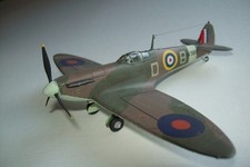 SUPERMARINE SPITFIRE MkIIa  "DOUGLAS BADER"    1:72  scale  built model