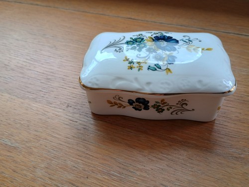 Vintage royal tara irish - royal,