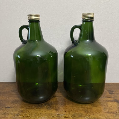 Vtg green glass jug - vtg, one