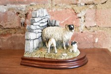 Border Fine Arts Bookend X 1