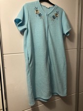 Ladies Zip Dressing Gown  Size 16/ Used