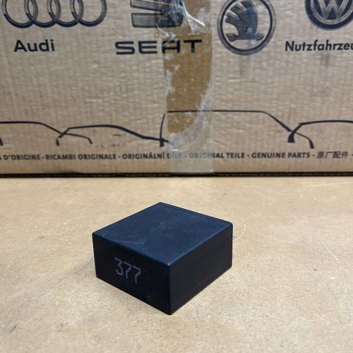 Seat black 377 control - seat, black-377