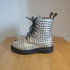 Dr Martens 1460 Spike Silver