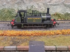 Hornby R2100 Southern SR 0-6-0 Terrier loco 11 