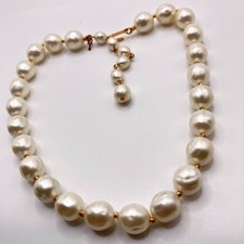 Trifari necklace faux pearl