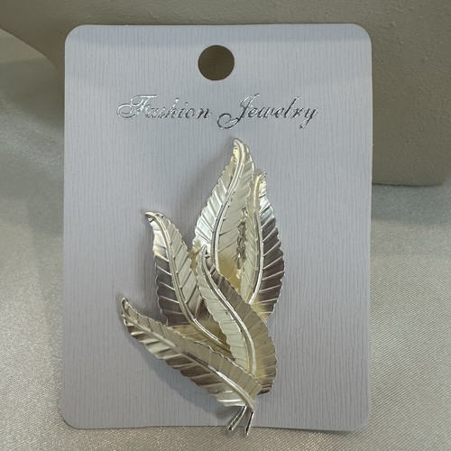 Strong magnetic brooch silver - brooch,