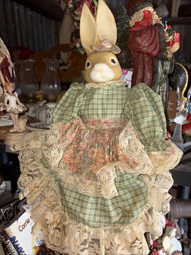 Wendy wabbit house lloyd - house, of