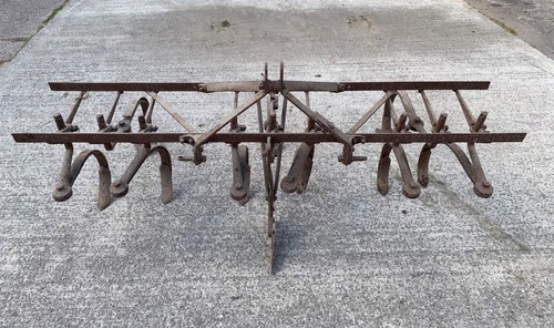 Leg spring tine - leg,