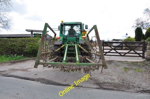 Photo 6x4 tractor and grass - photo,