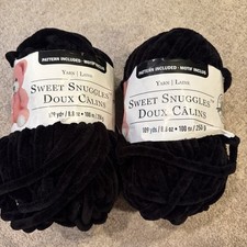 Black Loops & Threads Sweet
