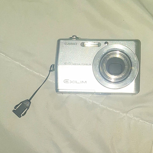 Casio exilim z600 silver - casio, ex-z600