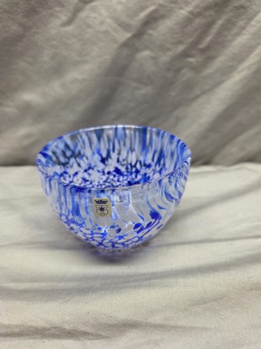 Swedish art glass bowl - bowl, by