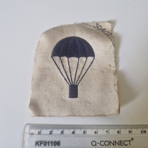 Royal navy parachuting badge - navy,