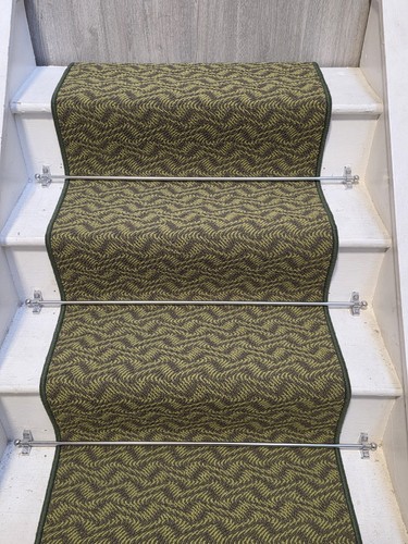 Stair carpet runner - -, crucial