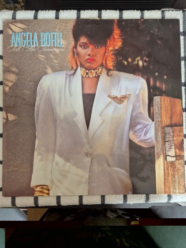 Angela bofill tell - angela,