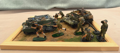 Two bren gun diorama - gun, 12