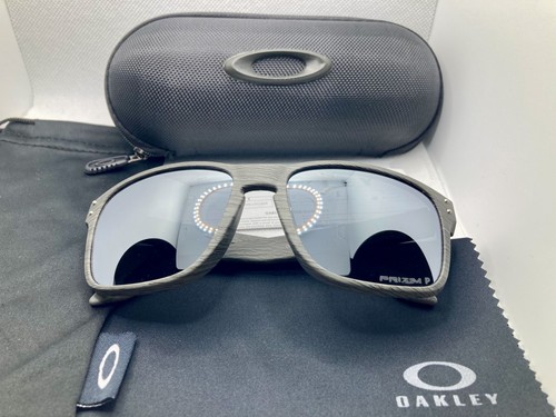 Oakley holbrook woodgrain - holbrook,