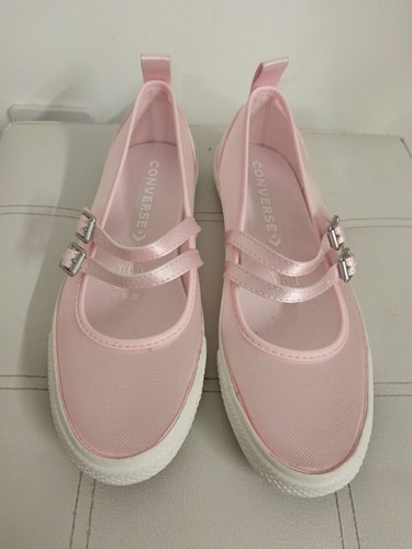 Brand new converse chuck - **brand,