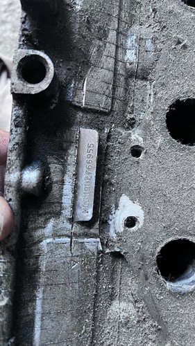Engine cylinder head - engine,