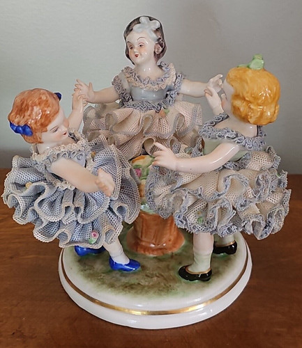 Irish dresden lace style - mz, "dresden